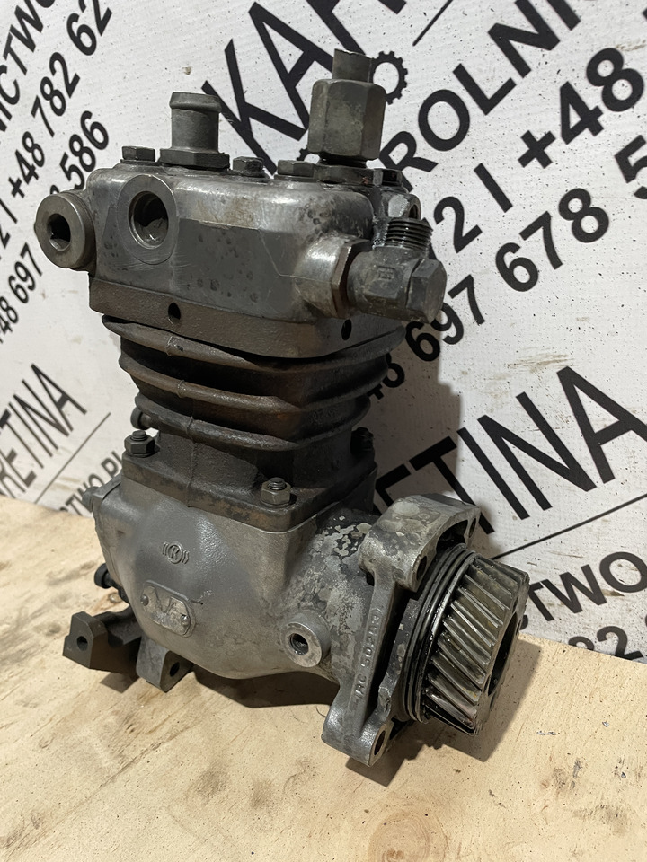MAN Fendt - kompresor powietrza spręźarka Knorr LK3826 F926880010010 51.54101-9231 - מדחס בלם אוויר עבור מכונה חקלאית: תמונה 3 MAN Fendt - kompresor powietrza spręźarka Knorr LK3826 F926880010010 51.54101-9231 - מדחס בלם אוויר עבור מכונה חקלאית: תמונה 3
