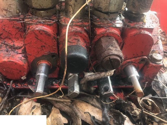 Manitou 626 - Rozdzielacz Hydrauliczny - שסתום הידרולי עבור מפעיל טלסקופי: תמונה 5 Manitou 626 - Rozdzielacz Hydrauliczny - שסתום הידרולי עבור מפעיל טלסקופי: תמונה 5