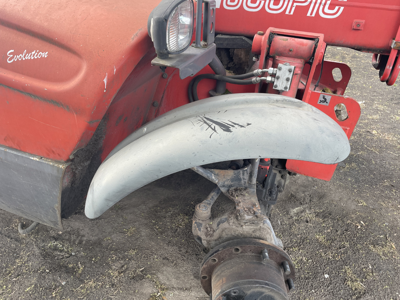Manitou MHT 860 - części - błotniki drzwi kabina - דלת וחלקים עבור מכונה חקלאית: תמונה 4 Manitou MHT 860 - części - błotniki drzwi kabina - דלת וחלקים עבור מכונה חקלאית: תמונה 4
