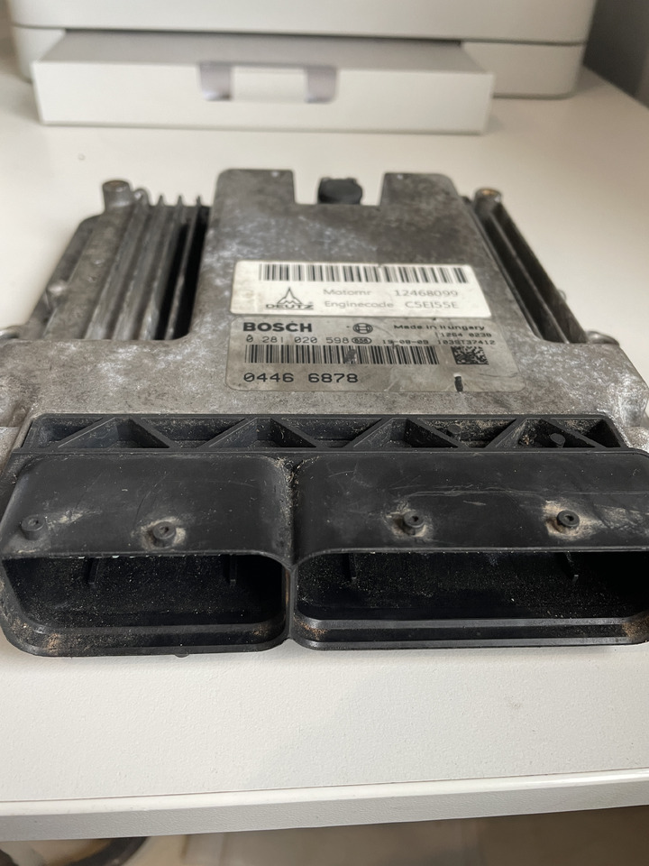 Manitou MT 1335 - sterownik silnika ECU 04466878 0281020598 - ECU עבור ציוד לטיפול בחומרים: תמונה 2 Manitou MT 1335 - sterownik silnika ECU 04466878 0281020598 - ECU עבור ציוד לטיפול בחומרים: תמונה 2