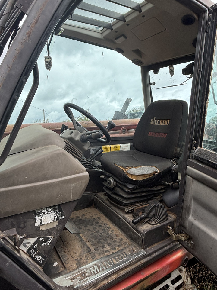 Manitou MT 1740 SLT - Ładowarka Teleskopowa - Kabina Szyba Dach - תא עבור מפעיל טלסקופי: תמונה 4 Manitou MT 1740 SLT - Ładowarka Teleskopowa - Kabina Szyba Dach - תא עבור מפעיל טלסקופי: תמונה 4