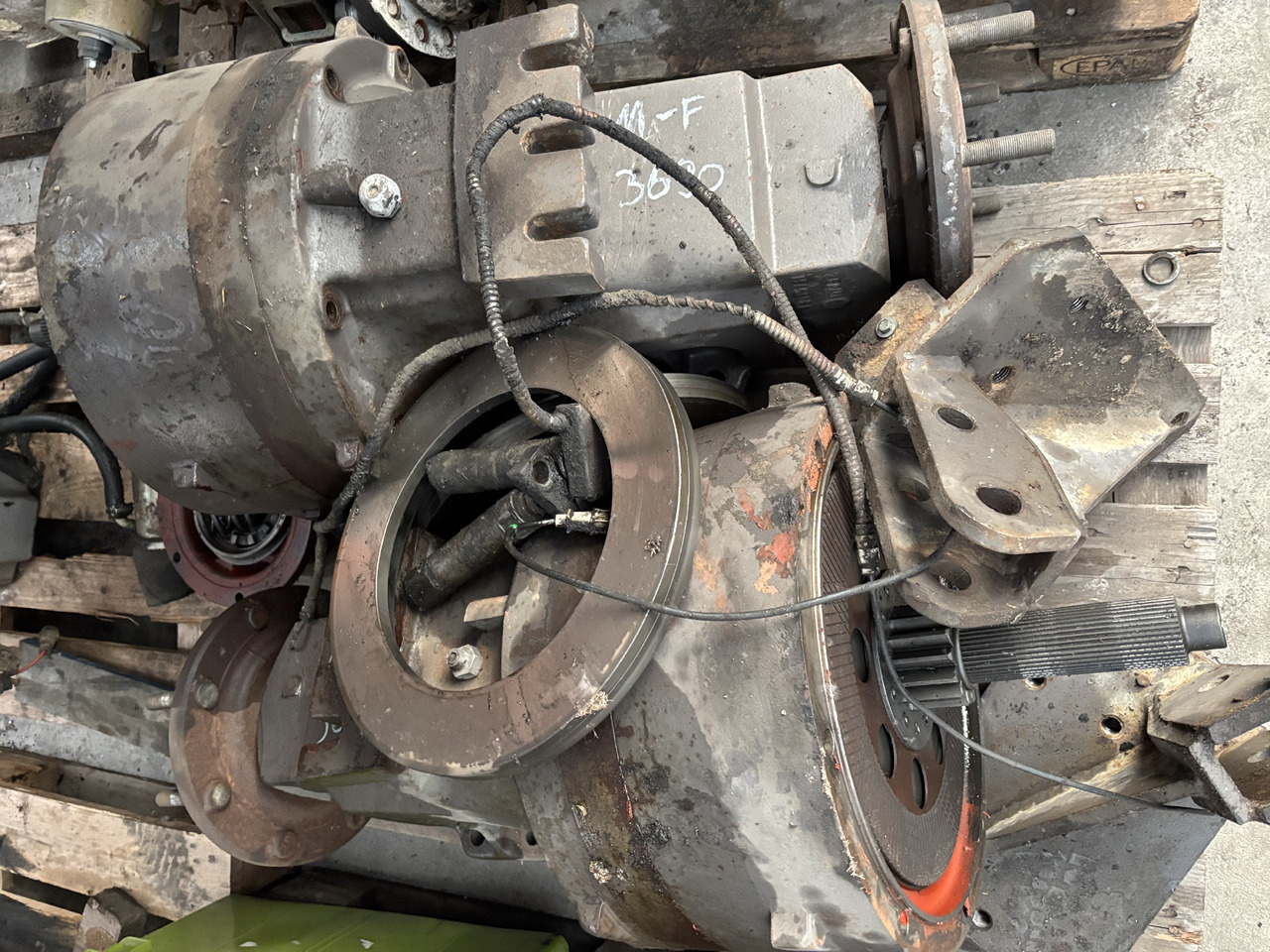 Massey Ferguson 3690 Obudowa Hamulca Tylnego Prawa 3616544M2 - אביזר בלמים עבור מכונה חקלאית: תמונה 5 Massey Ferguson 3690 Obudowa Hamulca Tylnego Prawa 3616544M2 - אביזר בלמים עבור מכונה חקלאית: תמונה 5