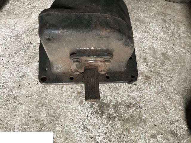 Massey Ferguson - Przystawka Przedniego Napęd - תמסורת עבור מכונה חקלאית: תמונה 3 Massey Ferguson - Przystawka Przedniego Napęd - תמסורת עבור מכונה חקלאית: תמונה 3