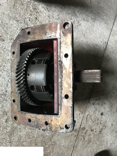 Massey Ferguson - Przystawka Przedniego Napęd - תמסורת עבור מכונה חקלאית: תמונה 2 Massey Ferguson - Przystawka Przedniego Napęd - תמסורת עבור מכונה חקלאית: תמונה 2