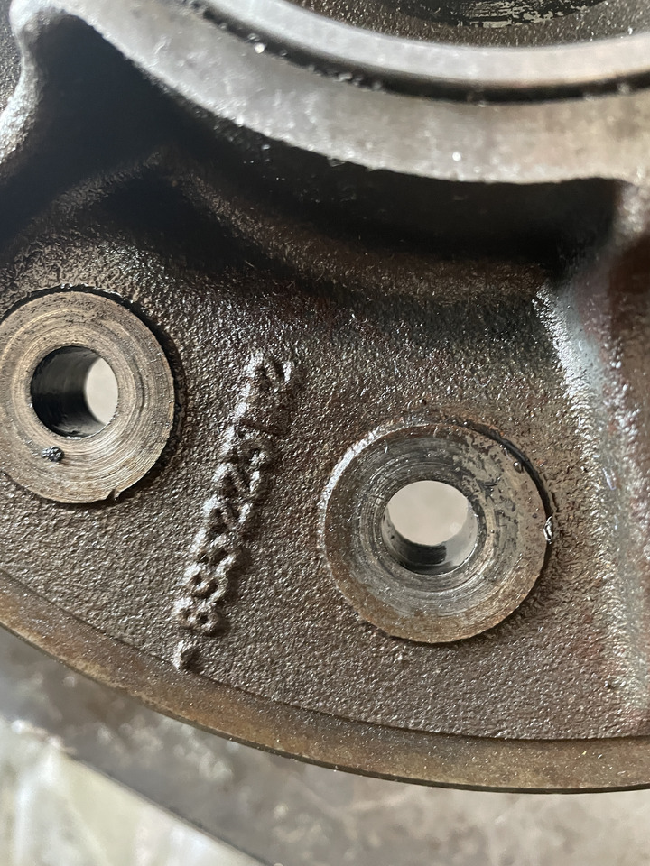 Massey Fergusson 3690 - mechanizm roznicowy tylnego mostu 893223M2 - סרן אחורי עבור מכונה חקלאית: תמונה 4 Massey Fergusson 3690 - mechanizm roznicowy tylnego mostu 893223M2 - סרן אחורי עבור מכונה חקלאית: תמונה 4