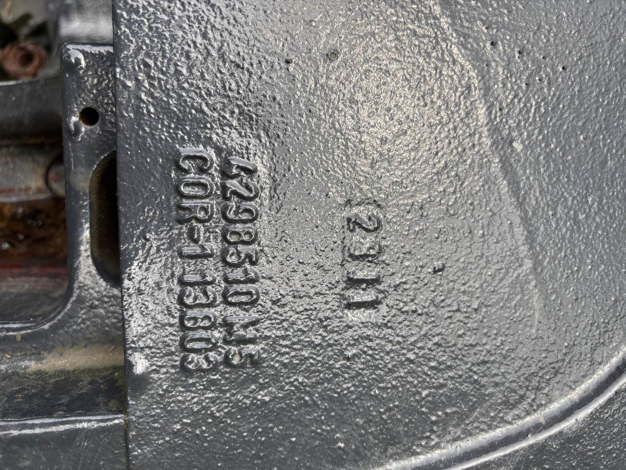 Massey Fergusson 5000 serie - support osi przedniej 4298510M5 4298510M8 - סרן קדמי: תמונה 2 Massey Fergusson 5000 serie - support osi przedniej 4298510M5 4298510M8 - סרן קדמי: תמונה 2