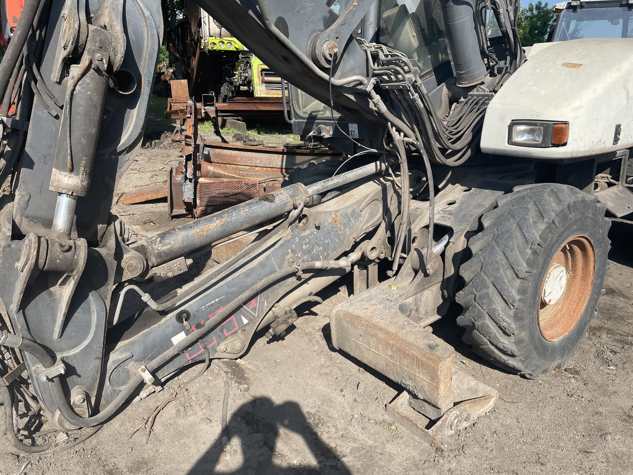 Mecalac 12MXT 12 MXT - części - kabina mosty siłowniki koła zwolnica skrzynia - הנעה סופית עבור מכונה חקלאית: תמונה 4 Mecalac 12MXT 12 MXT - części - kabina mosty siłowniki koła zwolnica skrzynia - הנעה סופית עבור מכונה חקלאית: תמונה 4