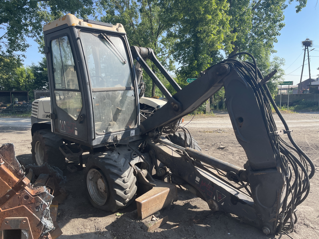 Mecalac 12MXT 12 MXT - części - kabina mosty siłowniki koła zwolnica skrzynia - הנעה סופית עבור מכונה חקלאית: תמונה 2 Mecalac 12MXT 12 MXT - części - kabina mosty siłowniki koła zwolnica skrzynia - הנעה סופית עבור מכונה חקלאית: תמונה 2