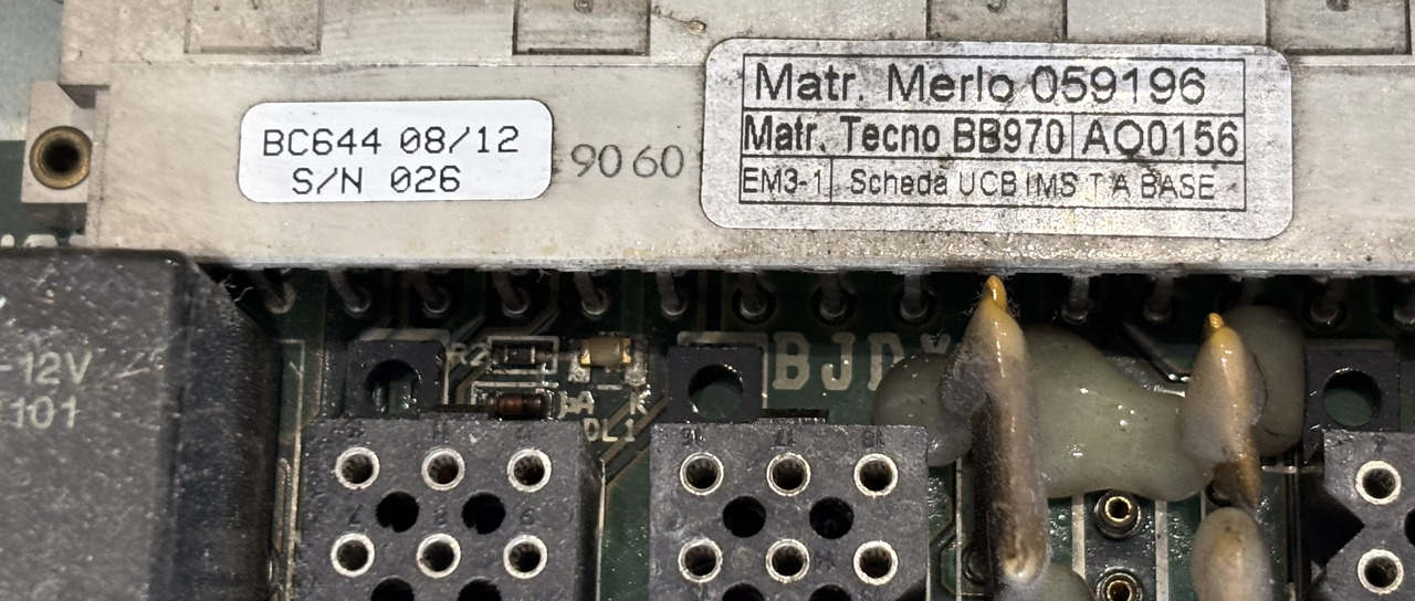 Merlo 059196 Kontroler Płyta Elektroniczna ECU MUGS UGS SGB Sterownik Bezpiecznik - ECU עבור מכונה חקלאית: תמונה 2 Merlo 059196 Kontroler Płyta Elektroniczna ECU MUGS UGS SGB Sterownik Bezpiecznik - ECU עבור מכונה חקלאית: תמונה 2