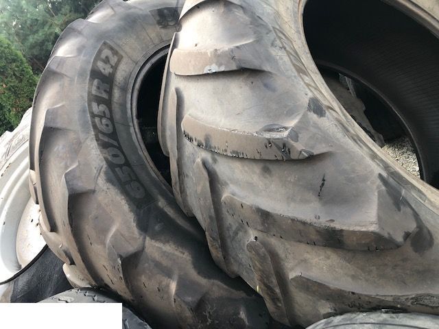 Michelin 650/65 R42 - צמיג עבור מכונה חקלאית: תמונה 1 Michelin 650/65 R42 - צמיג עבור מכונה חקלאית: תמונה 1