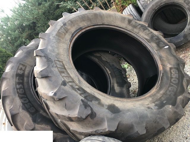 Michelin 650/65 R42 - צמיג עבור מכונה חקלאית: תמונה 2 Michelin 650/65 R42 - צמיג עבור מכונה חקלאית: תמונה 2