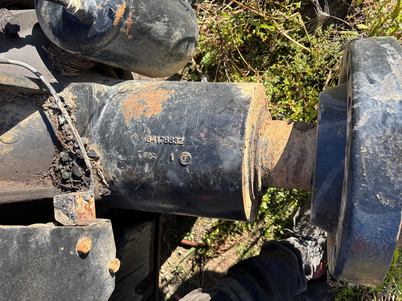 NEW HOLLAND T8.390 Zwrotnica Lewa Tył Obudowa Mechanizm Różnicowy 84176832 - מפרק היגוי עבור מכונה חקלאית: תמונה 1 NEW HOLLAND T8.390 Zwrotnica Lewa Tył Obudowa Mechanizm Różnicowy 84176832 - מפרק היגוי עבור מכונה חקלאית: תמונה 1