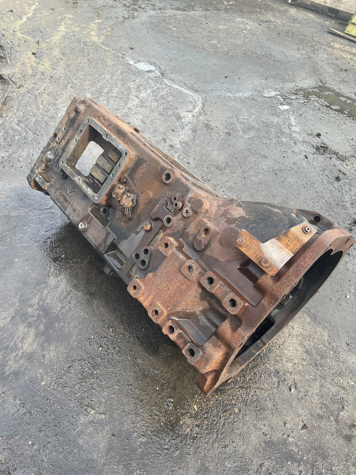 New Holland 8160 - obudowa skrzyni biegów 5164693 - תיבת הילוכים עבור טרקטור חקלאי: תמונה 2 New Holland 8160 - obudowa skrzyni biegów 5164693 - תיבת הילוכים עבור טרקטור חקלאי: תמונה 2