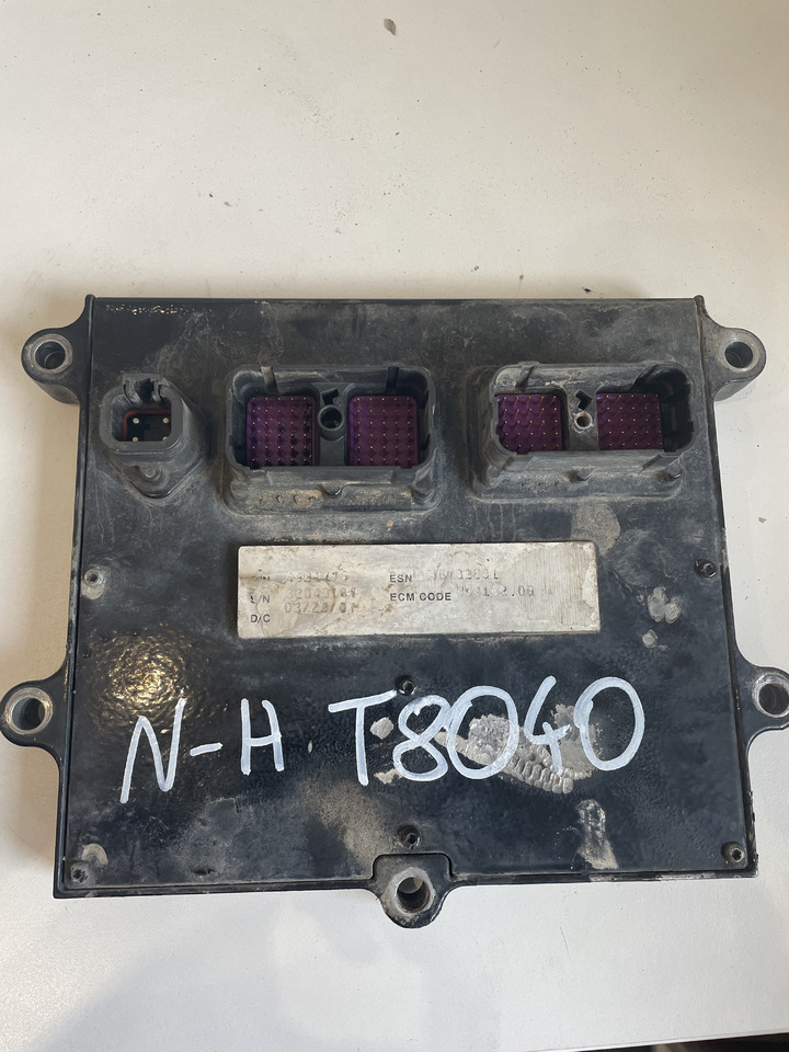 New Holland Cummins - sterownik silnika ECU komputer 4921776 - ECU עבור מכונה חקלאית: תמונה 1 New Holland Cummins - sterownik silnika ECU komputer 4921776 - ECU עבור מכונה חקלאית: תמונה 1