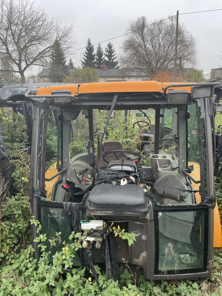 New Holland Renault Ares - kabina kompletna - תא עבור מכונה חקלאית: תמונה 1 New Holland Renault Ares - kabina kompletna - תא עבור מכונה חקלאית: תמונה 1