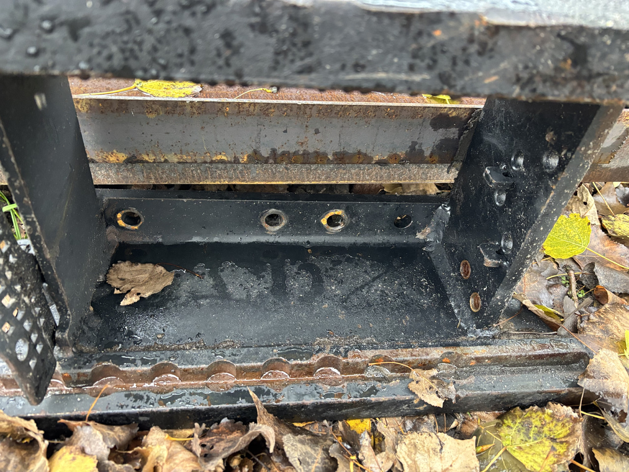 New Holland T6080 Rama Zaczepu Szyna Sauermann HS 78-NH HS 780-NH - גוף וחלק חיצוני עבור מכונה חקלאית: תמונה 3 New Holland T6080 Rama Zaczepu Szyna Sauermann HS 78-NH HS 780-NH - גוף וחלק חיצוני עבור מכונה חקלאית: תמונה 3