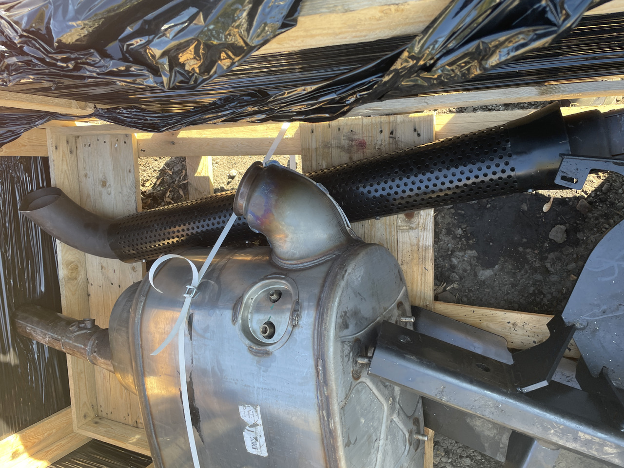 New Holland T7 Case Puma - tłumik 51521186 48139007 - עמם-פליטה עבור מכונה חקלאית: תמונה 2 New Holland T7 Case Puma - tłumik 51521186 48139007 - עמם-פליטה עבור מכונה חקלאית: תמונה 2