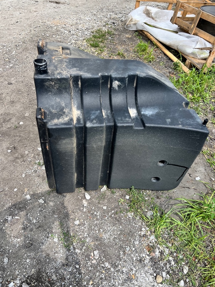 New Holland T80x0 Zbiornik paliwa 87358308 - מכל דלק עבור מכונה חקלאית: תמונה 4 New Holland T80x0 Zbiornik paliwa 87358308 - מכל דלק עבור מכונה חקלאית: תמונה 4