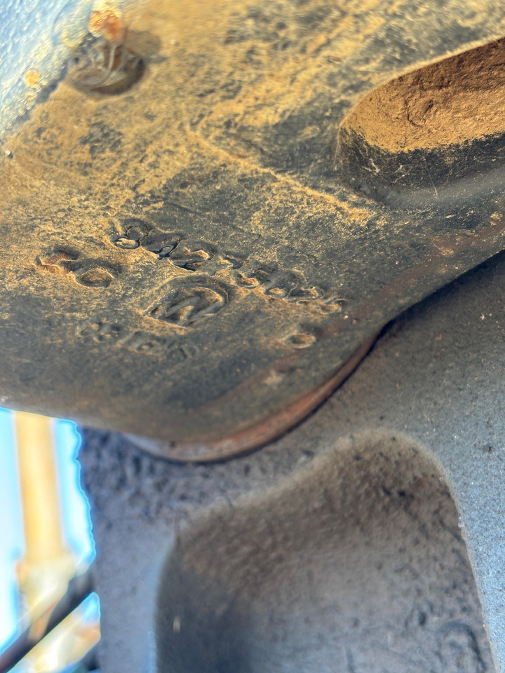 New Holland ramię podnośnika Rockshaft lewe 84275825 84275823 - מתלה עבור מכונה חקלאית: תמונה 2 New Holland ramię podnośnika Rockshaft lewe 84275825 84275823 - מתלה עבור מכונה חקלאית: תמונה 2