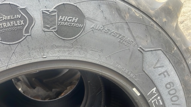 Opona Michelin 600/70r30 , 168D/165E TL Axiobib 2 - צמיג עבור מכונה חקלאית: תמונה 5 Opona Michelin 600/70r30 , 168D/165E TL Axiobib 2 - צמיג עבור מכונה חקלאית: תמונה 5