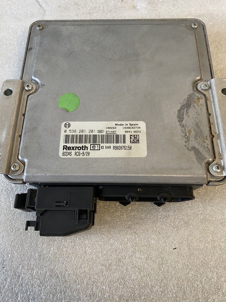 Rexroth R902076150 0 538 201 201 - ECU עבור מכונה חקלאית: תמונה 1 Rexroth R902076150 0 538 201 201 - ECU עבור מכונה חקלאית: תמונה 1