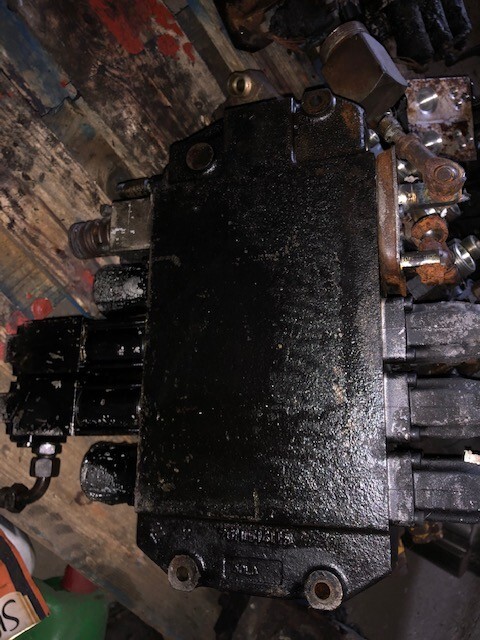 Rozdzielacz Hydrauliczny Merlo Blok Rozdzielacza - שסתום הידרולי עבור מכונה חקלאית: תמונה 3 Rozdzielacz Hydrauliczny Merlo Blok Rozdzielacza - שסתום הידרולי עבור מכונה חקלאית: תמונה 3