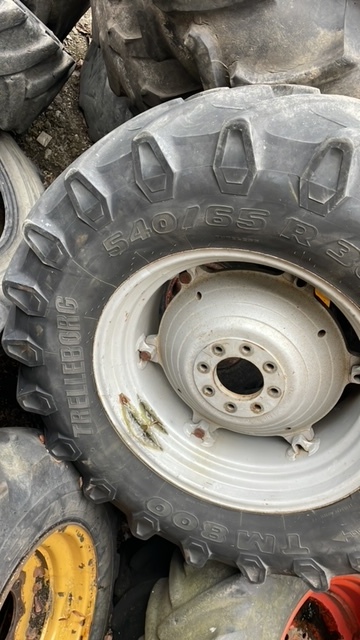 Same Rubin Lamborgini koła felgi 540/65R30 - חישוק עבור מכונה חקלאית: תמונה 3 Same Rubin Lamborgini koła felgi 540/65R30 - חישוק עבור מכונה חקלאית: תמונה 3