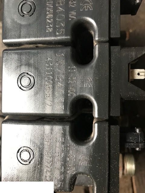 Sauer Danfoss - Elektrozawory - שסתום הידרולי עבור מכונה חקלאית: תמונה 4 Sauer Danfoss - Elektrozawory - שסתום הידרולי עבור מכונה חקלאית: תמונה 4