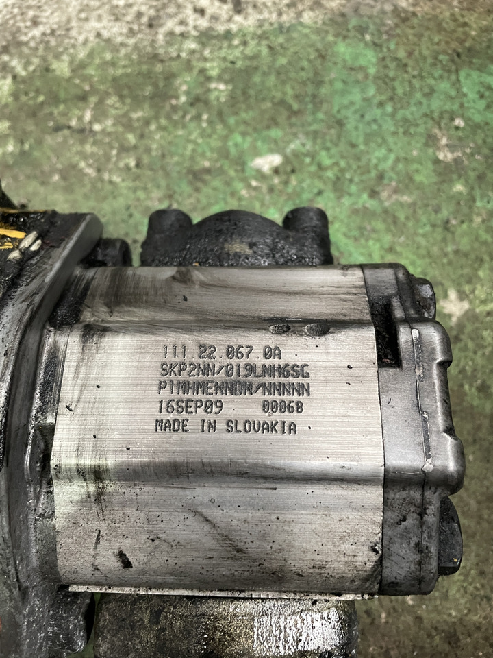 Sauer Danfoss - pompa hydrauliczna SKP2NN/019LNH6SG - משאבה הידרולית עבור מכונה חקלאית: תמונה 1 Sauer Danfoss - pompa hydrauliczna SKP2NN/019LNH6SG - משאבה הידרולית עבור מכונה חקלאית: תמונה 1