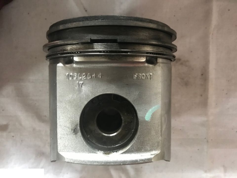 Tłok silnika John Deere 6068 Re15596 , Re19279 - בוכנה/ טבעת/ תותב עבור מכונה חקלאית: תמונה 1 Tłok silnika John Deere 6068 Re15596 , Re19279 - בוכנה/ טבעת/ תותב עבור מכונה חקלאית: תמונה 1