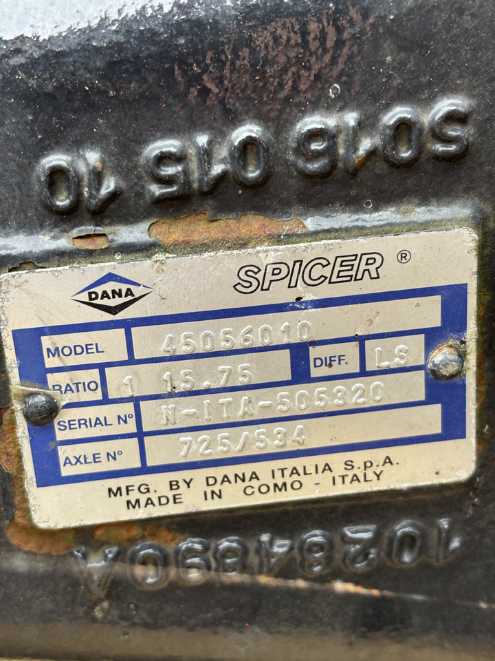 Valtra N92 - most przedni - zwolnica zwrotnica siłownik dyferencjał atak - מפרק היגוי עבור מכונה חקלאית: תמונה 3 Valtra N92 - most przedni - zwolnica zwrotnica siłownik dyferencjał atak - מפרק היגוי עבור מכונה חקלאית: תמונה 3