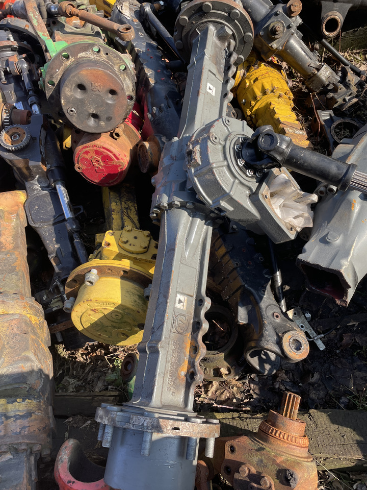 Weidemann - most przedni ZF 4472425057 - סרן קדמי: תמונה 1 Weidemann - most przedni ZF 4472425057 - סרן קדמי: תמונה 1