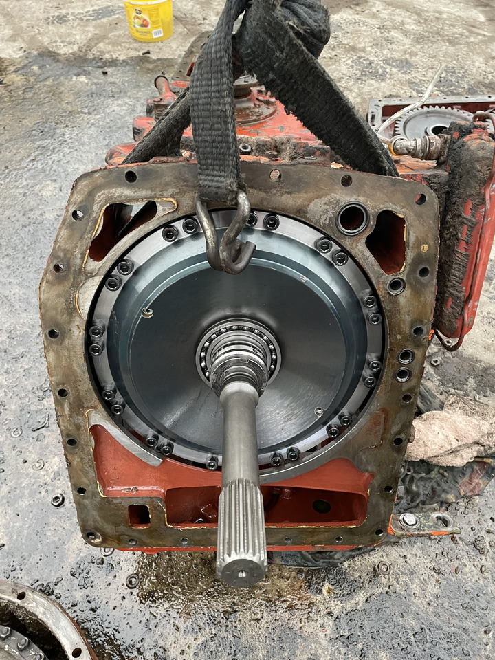 ZF 4PW45H1 Zettelmayer Volvo - skrzynia biegów - flansza 4620332115 - תיבת הילוכים עבור מכונה חקלאית: תמונה 1 ZF 4PW45H1 Zettelmayer Volvo - skrzynia biegów - flansza 4620332115 - תיבת הילוכים עבור מכונה חקלאית: תמונה 1