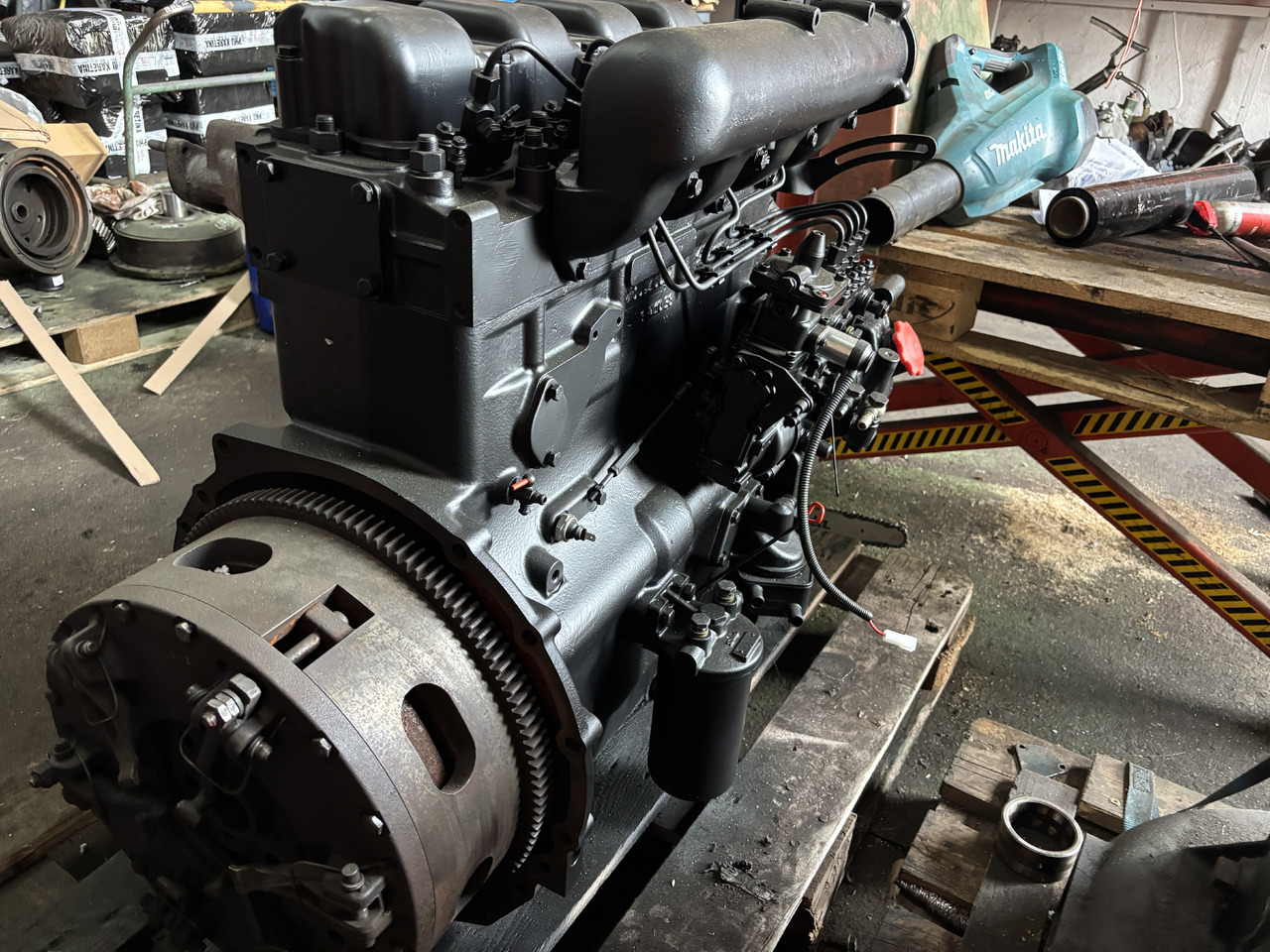 Zetor Proxima - silnik kompletny Z1305 78002002 - מנוע: תמונה 2 Zetor Proxima - silnik kompletny Z1305 78002002 - מנוע: תמונה 2