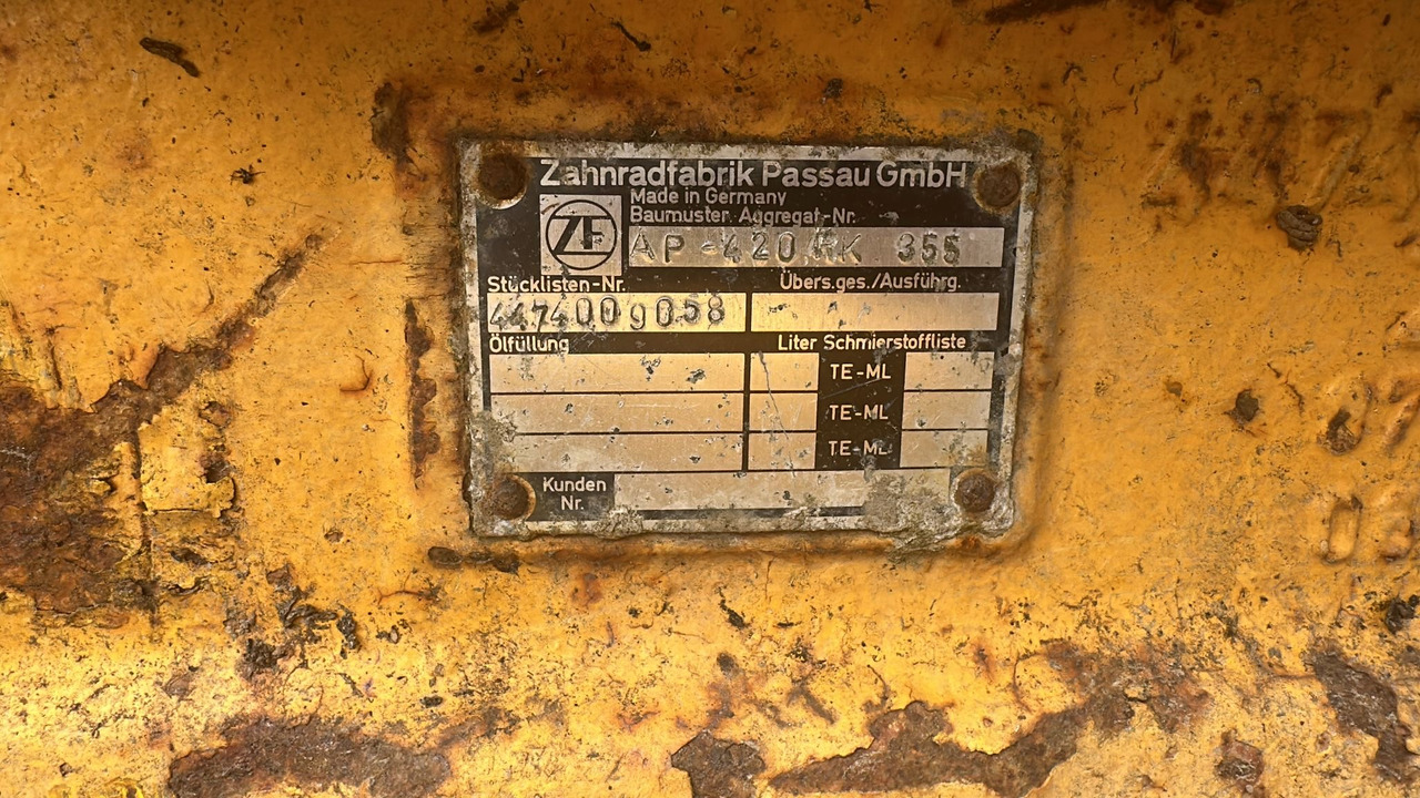 Zettelmeyer ZL5002 - most ZF AP-420 4474009058 - סרן וחלקים עבור מכונת בנייה: תמונה 2 Zettelmeyer ZL5002 - most ZF AP-420 4474009058 - סרן וחלקים עבור מכונת בנייה: תמונה 2