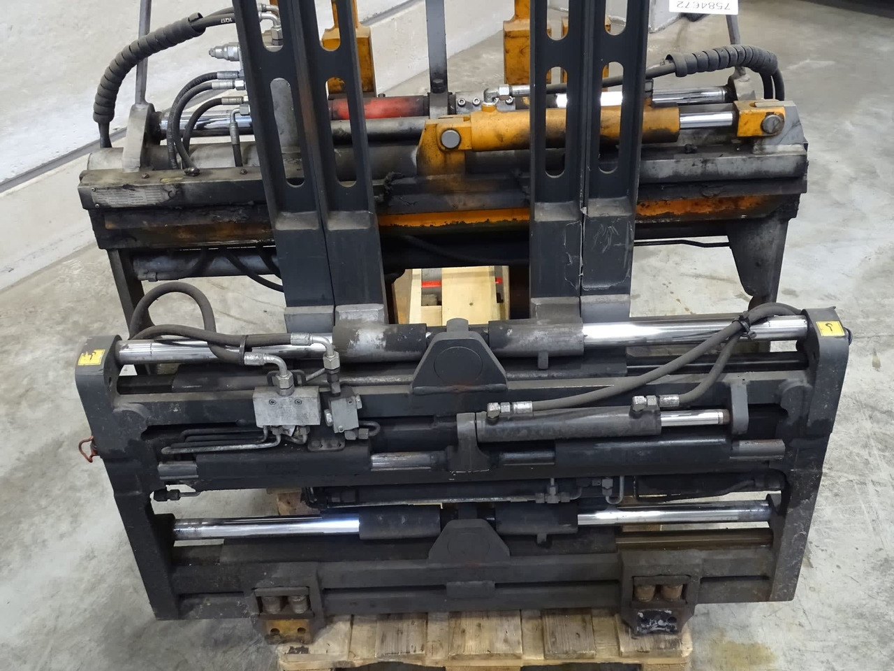 Attachment package 2 pieces - צרופה עבור ציוד לטיפול בחומרים: תמונה 5 Attachment package 2 pieces - צרופה עבור ציוד לטיפול בחומרים: תמונה 5