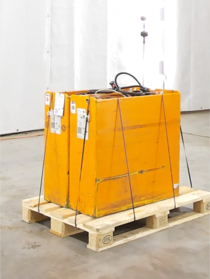 Battery Package - 2 Pcs. - מצבר עבור ציוד לטיפול בחומרים: תמונה 1 Battery Package - 2 Pcs. - מצבר עבור ציוד לטיפול בחומרים: תמונה 1
