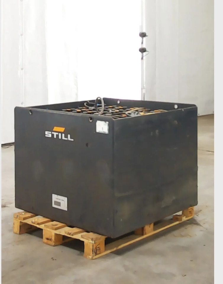 Hawker Battery 80V 840Ah - מצבר עבור ציוד לטיפול בחומרים: תמונה 1 Hawker Battery 80V 840Ah - מצבר עבור ציוד לטיפול בחומרים: תמונה 1