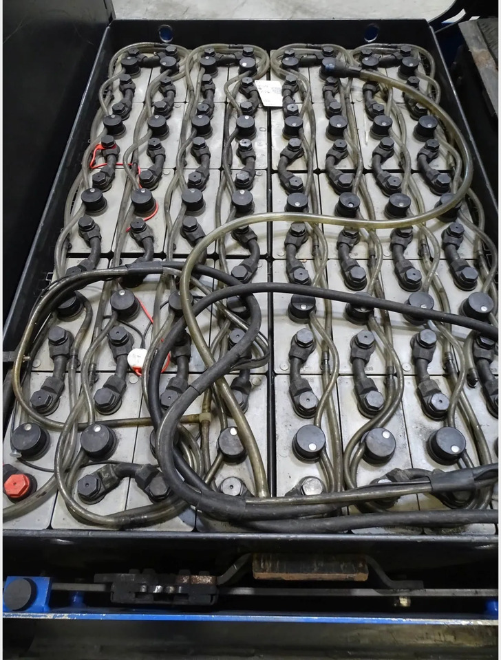 Linde P250 - טרקטור גרירה: תמונה 4 Linde P250 - טרקטור גרירה: תמונה 4