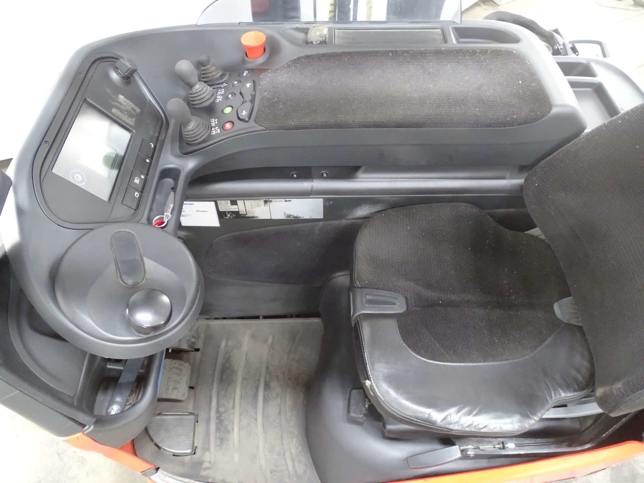 Linde R16HD-01 - משאית הגעה: תמונה 4 Linde R16HD-01 - משאית הגעה: תמונה 4