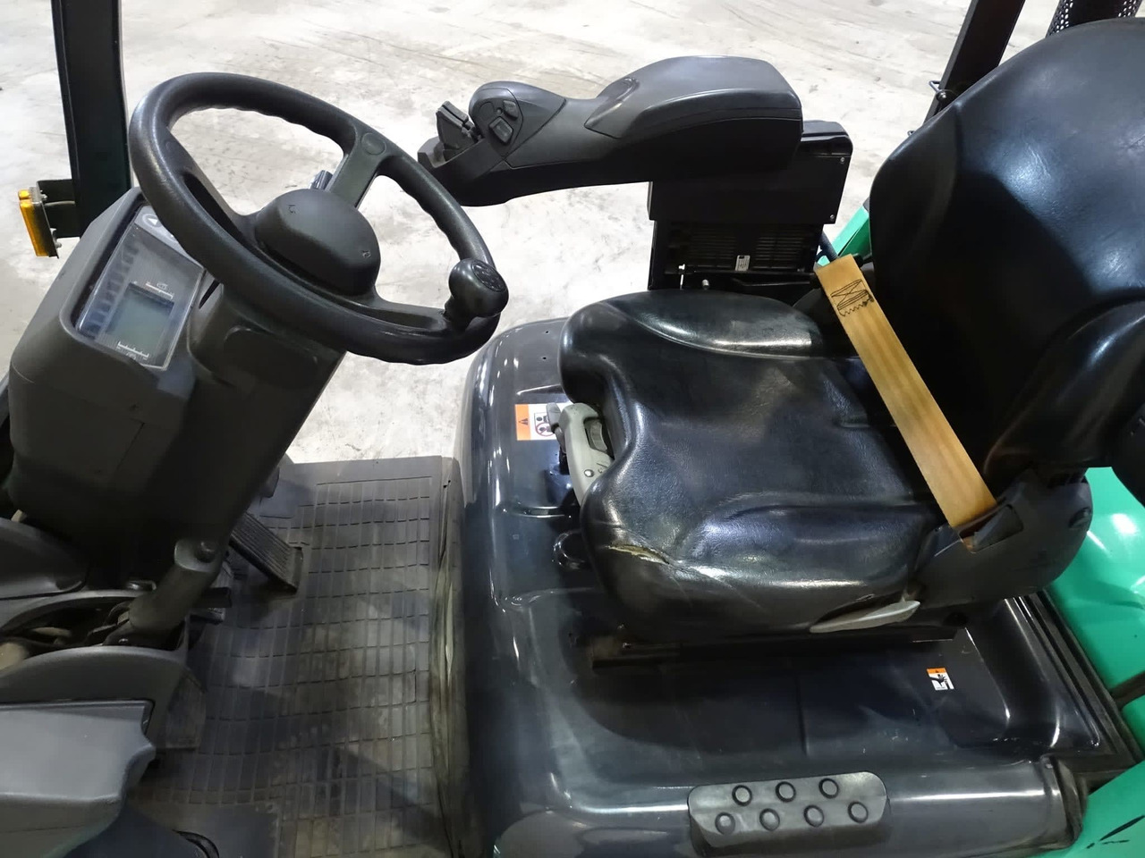 Mitsubishi FG18NT - מלגזת LPG: תמונה 3 Mitsubishi FG18NT - מלגזת LPG: תמונה 3