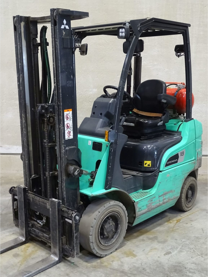 Mitsubishi FG18NT - מלגזת LPG: תמונה 1 Mitsubishi FG18NT - מלגזת LPG: תמונה 1