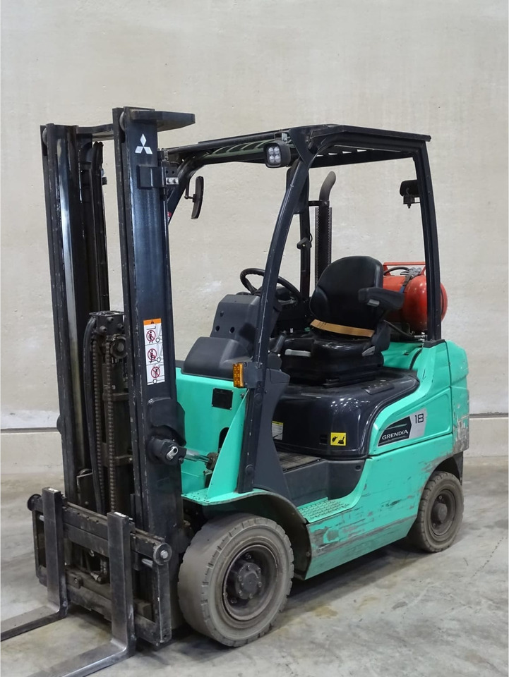Mitsubishi FG18NT - מלגזת LPG: תמונה 1 Mitsubishi FG18NT - מלגזת LPG: תמונה 1