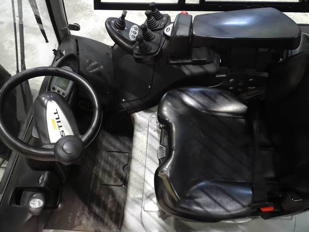 STILL RX60-50/600 - מלגזה חשמלית: תמונה 4 STILL RX60-50/600 - מלגזה חשמלית: תמונה 4