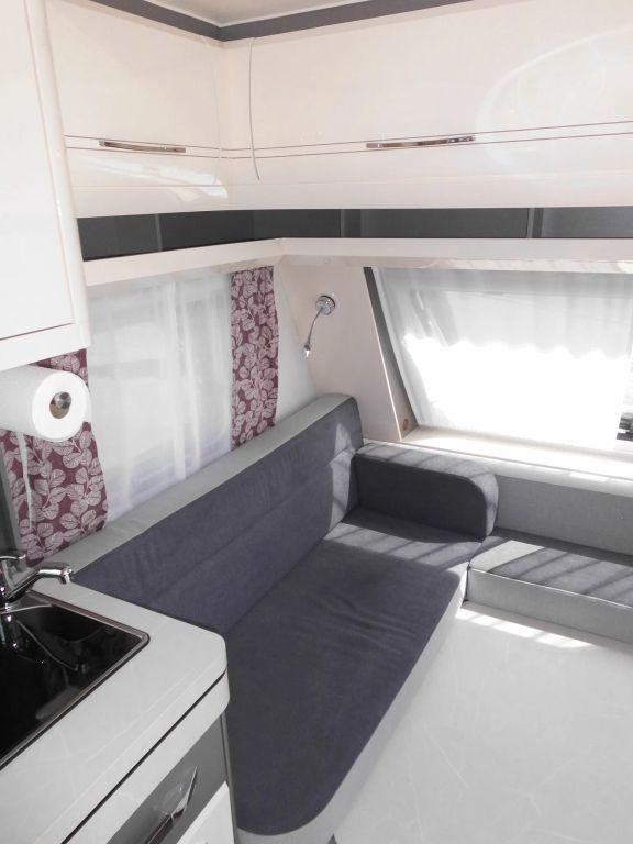 קרוואן נגרר Hobby Excellent 495 WFB Mover, Autark,Combi6E Backofen: תמונה 15 קרוואן נגרר Hobby Excellent 495 WFB Mover, Autark,Combi6E Backofen: תמונה 15