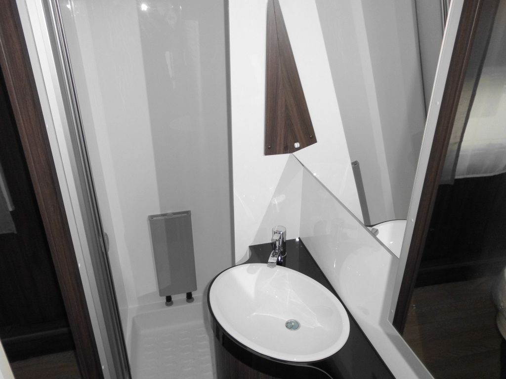 קרוואן נגרר Hobby Prestige 720 WQC 2026 ALDE + ALDE FBH: תמונה 12