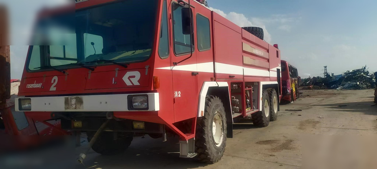 1995 ROSENBAUER FOX - משאית אש: תמונה 1 1995 ROSENBAUER FOX - משאית אש: תמונה 1
