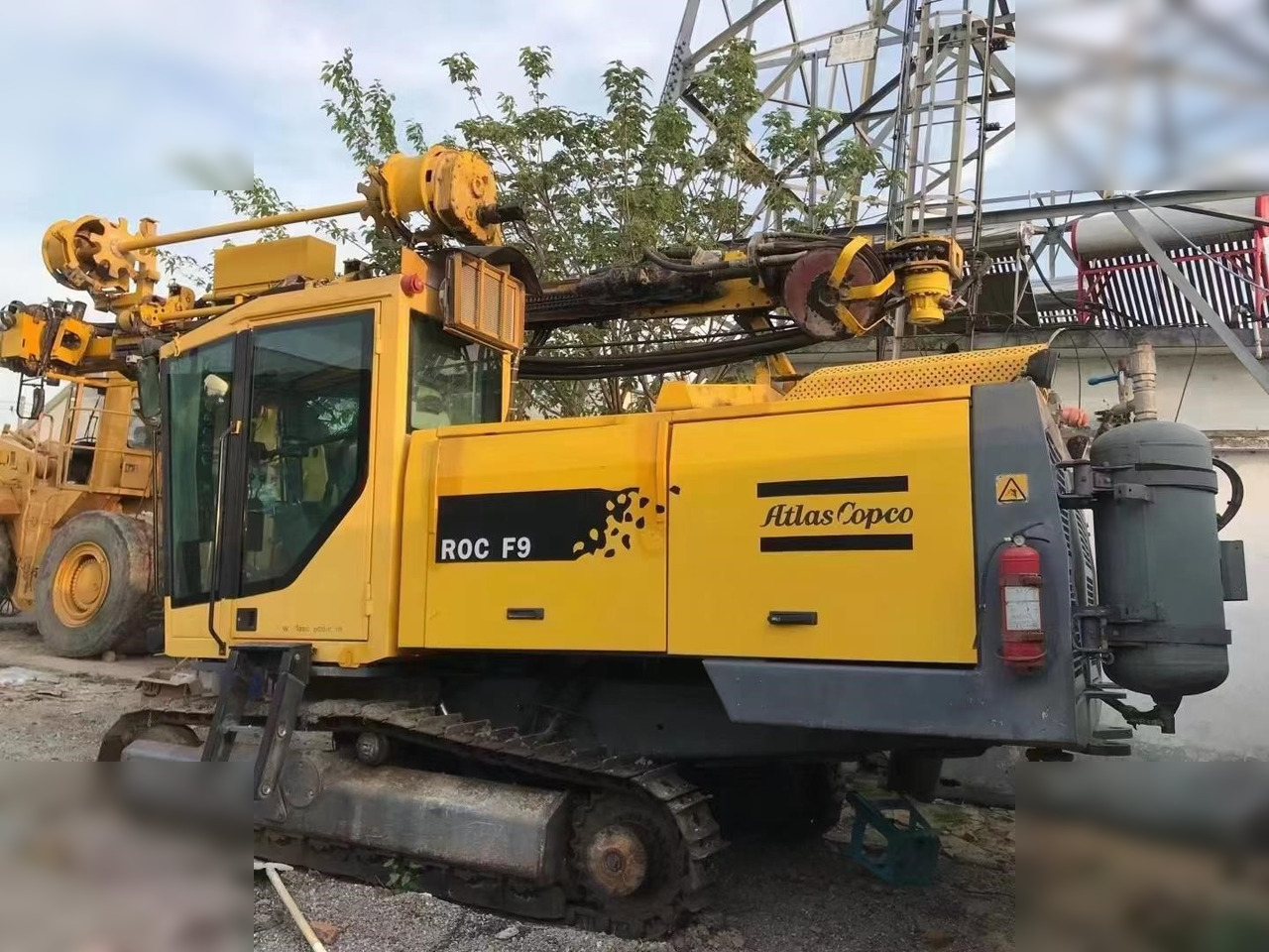 2002 ATLAS COPCO ROC F9CR - אסדת קידוח: תמונה 1 2002 ATLAS COPCO ROC F9CR - אסדת קידוח: תמונה 1
