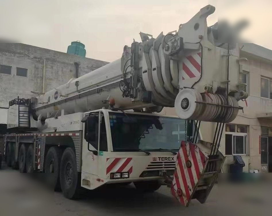 2009 DEMAG AC 350-1 - עגורן לכל שטח: תמונה 2 2009 DEMAG AC 350-1 - עגורן לכל שטח: תמונה 2