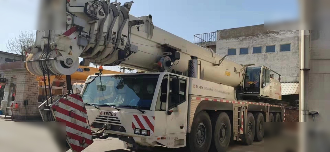 2009 DEMAG AC 350-1 - עגורן לכל שטח: תמונה 1 2009 DEMAG AC 350-1 - עגורן לכל שטח: תמונה 1
